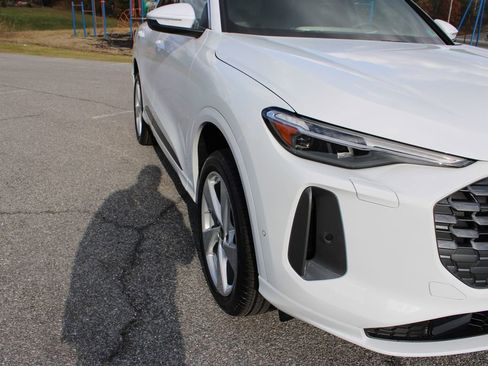 New 2025 Audi Q5 Premium Plus image 40