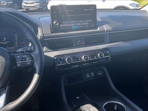 Used 2024 Honda Pilot Elite image 9