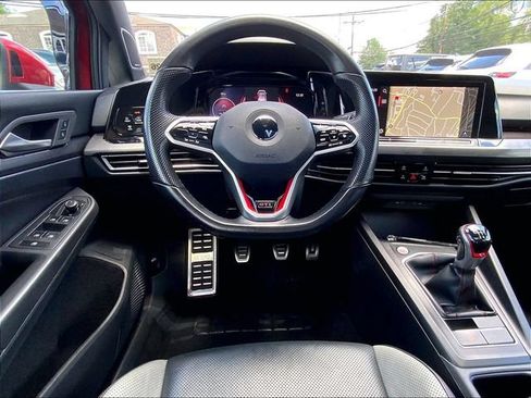 Used 2022 Volkswagen GTI SE FWD image 11