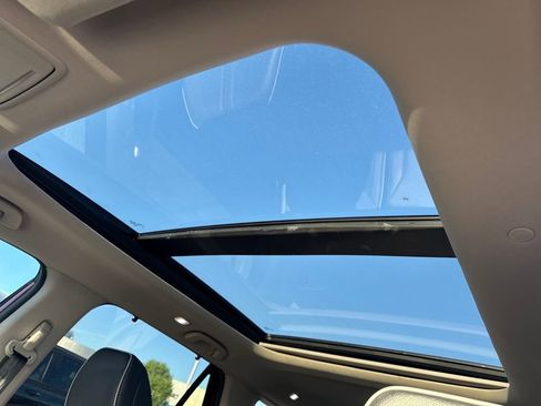 Used 2025 Honda Pilot Elite image 19