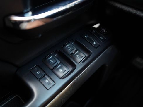 Used 2018 Chevrolet Silverado 1500 LT w/ Texas Edition AWD/4WD image 30