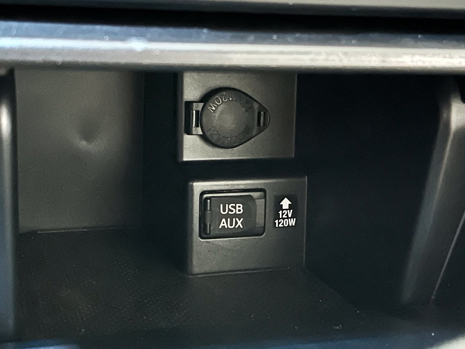 Used 2012 Toyota Camry LE FWD image 22