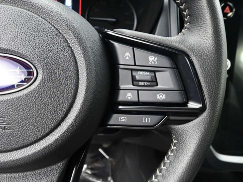 Used 2025 Subaru Forester Premium AWD/4WD image 12
