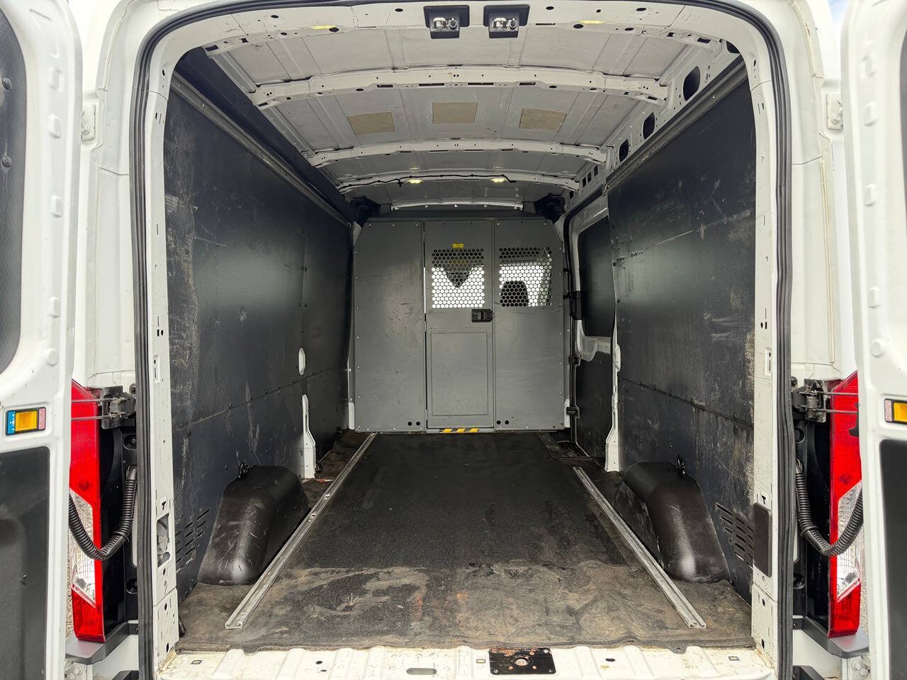 Used 2015 Ford Transit 250 148 Medium Roof w/ Interior Upgrade Package RWD image 8