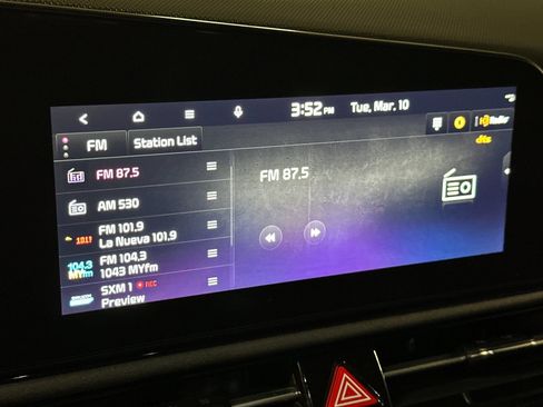 Certified 2023 Kia Niro Wave image 27