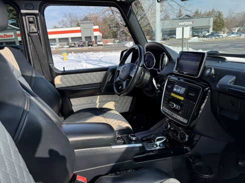 Used 2016 Mercedes-Benz G 63 AMG 4MATIC image 23