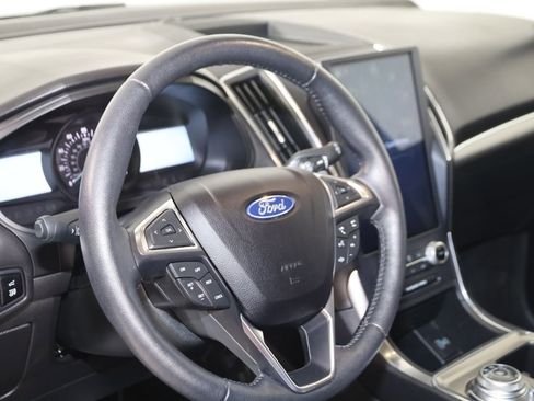 Used 2023 Ford Edge Titanium w/ Class II Trailer Tow Package AWD/4WD image 38
