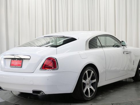 Used 2016 Rolls-Royce Wraith image 9