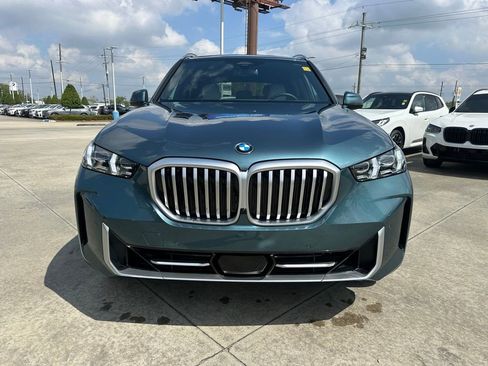 Certified 2026 BMW X5 sDrive40i w/ Parking Assistance Package RWD image 2
