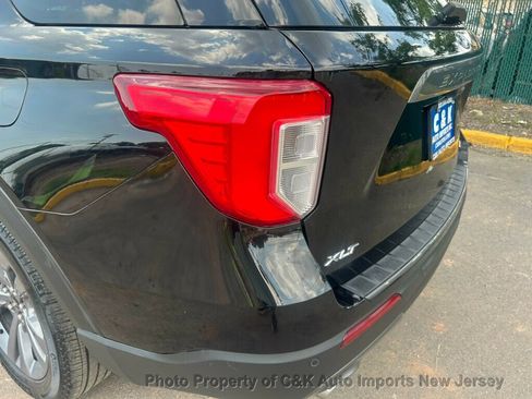 Used 2023 Ford Explorer XLT w/ Equipment Group 202A AWD/4WD image 23