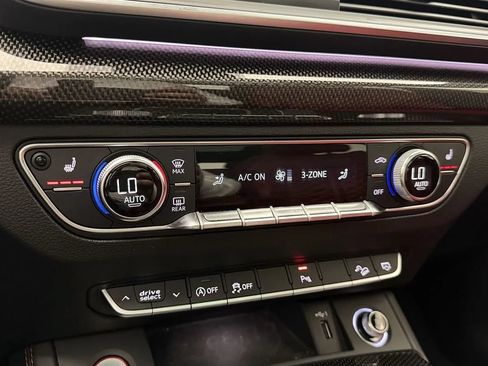 Used 2018 Audi SQ5 Prestige w/ Prestige Package AWD/4WD image 41