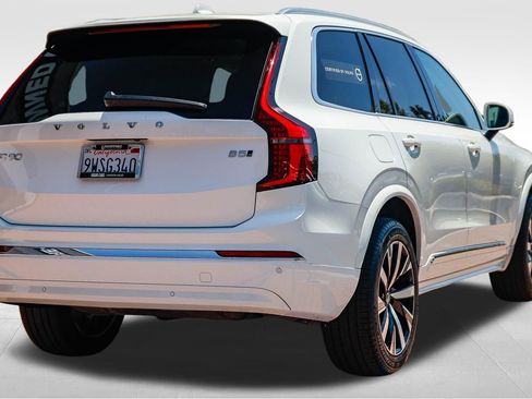Certified 2026 Volvo XC90 B5 Core AWD/4WD image 7