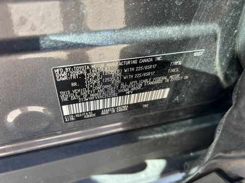 Used 2024 Toyota RAV4 XLE w/ Convenience Package FWD image 10