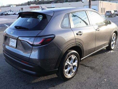 Certified 2025 Honda HR-V LX image 8