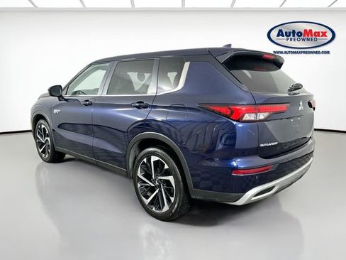 Used 2024 Mitsubishi Outlander SE image 5