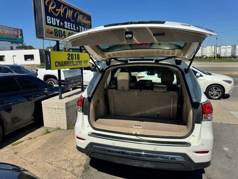 Used 2014 Nissan Pathfinder SV AWD/4WD image 16
