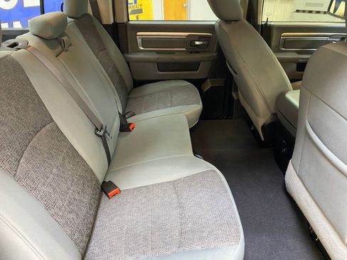 Used 2019 RAM 1500 Big Horn RWD image 27