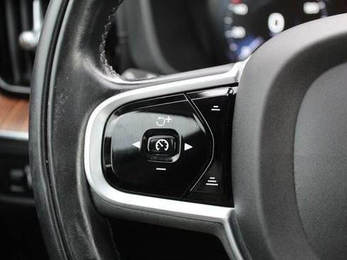 Used 2020 Volvo XC60 T6 Inscription w/ Protection Package AWD/4WD image 17