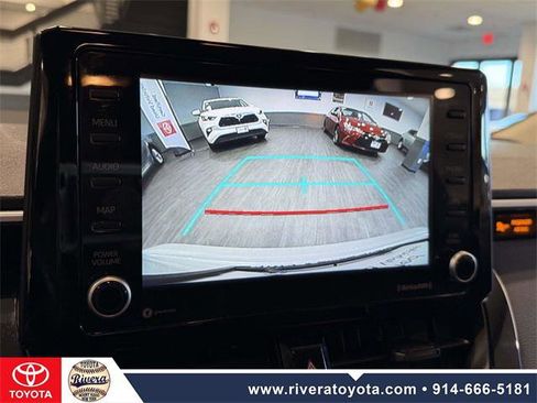 Certified 2022 Toyota Corolla LE image 24