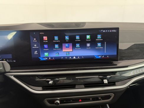 Used 2025 BMW X5 xDrive50e w/ M Sport Package AWD/4WD image 21