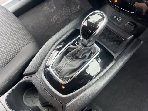 Certified 2022 Nissan Rogue Sport S image 24