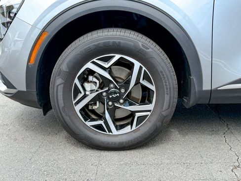 Certified 2023 Kia Sportage LX AWD/4WD image 11