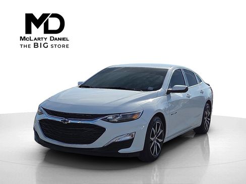 Used 2024 Chevrolet Malibu RS image 2