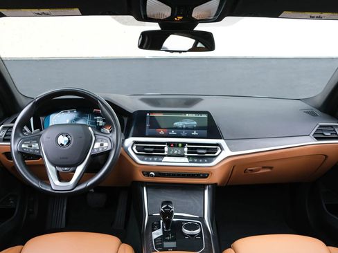 Used 2022 BMW 330i xDrive 330i xDrive Sedan 4D w/ Driving Assistance Package image 35