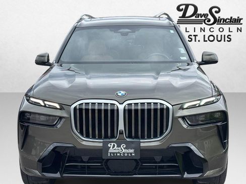 Used 2025 BMW X7 xDrive40i w/ M Sport Package AWD/4WD image 8
