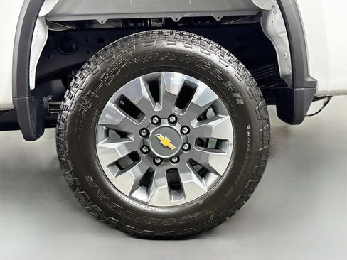 New 2026 Chevrolet Silverado 2500 Custom w/ Custom Value Package AWD/4WD image 33
