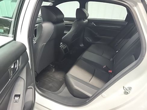 Used 2022 Honda Accord Sport image 30