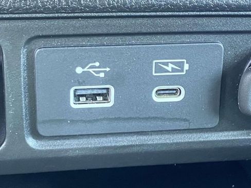 Used 2025 Honda Pilot EX-L image 28