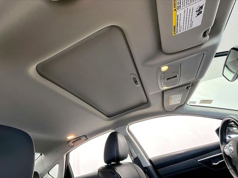 Used 2018 Nissan Altima 2.5 SL w/ 2.5 SL Technology Package image 17