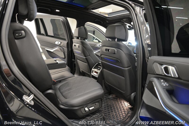 Used 2026 BMW X7 M60i AWD/4WD image 21
