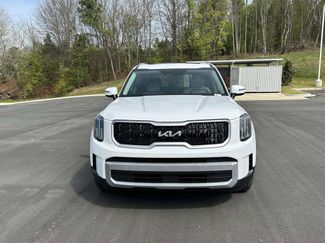 Used 2024 Kia Telluride EX w/ EX Captain's Chair Package video 2