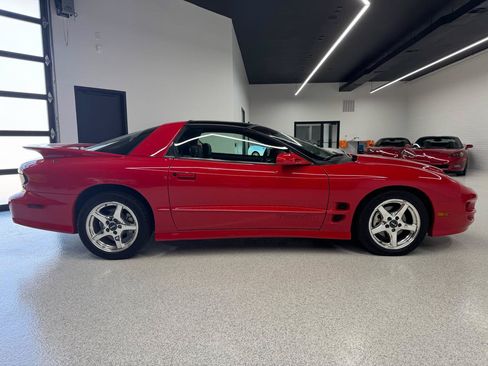 Used 1998 Pontiac Firebird Formula RWD image 9