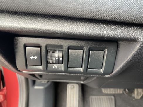 Used 2020 Subaru Legacy Premium image 14