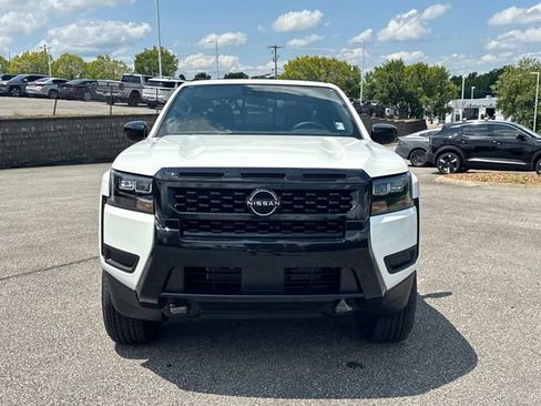 New 2026 Nissan Frontier SV w/ Tow Package AWD/4WD image 9