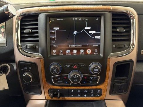 Used 2017 RAM 3500 Laramie Longhorn AWD/4WD image 22