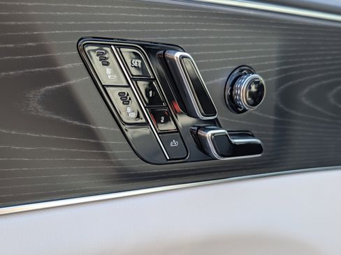 New 2026 Cadillac Lyriq Luxury w/ LPO, Floor Liner Package image 18