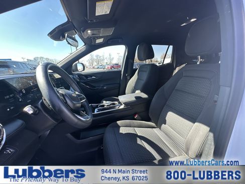 Used 2025 Chevrolet Equinox LT image 11