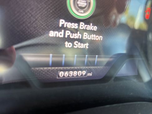 Used 2024 RAM 1500 Laramie image 3