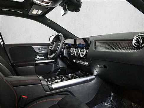 Certified 2026 Mercedes-Benz GLA 250 4MATIC image 24