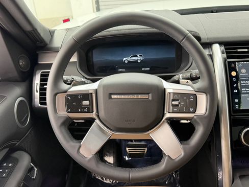 New 2026 Land Rover Discovery Limited Edition AWD/4WD image 10