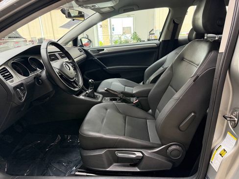 Used 2015 Volkswagen Golf 2-Door FWD image 12