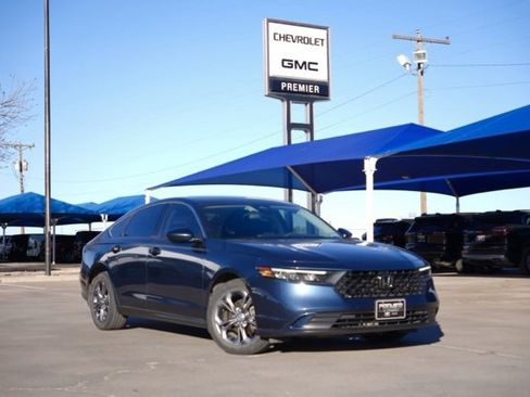 Used 2023 Honda Accord EX image 1