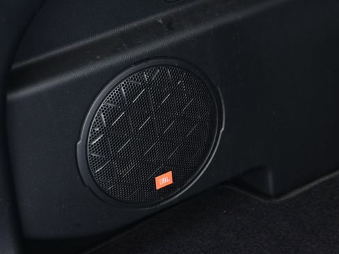 Used 2021 Toyota RAV4 Limited image 35