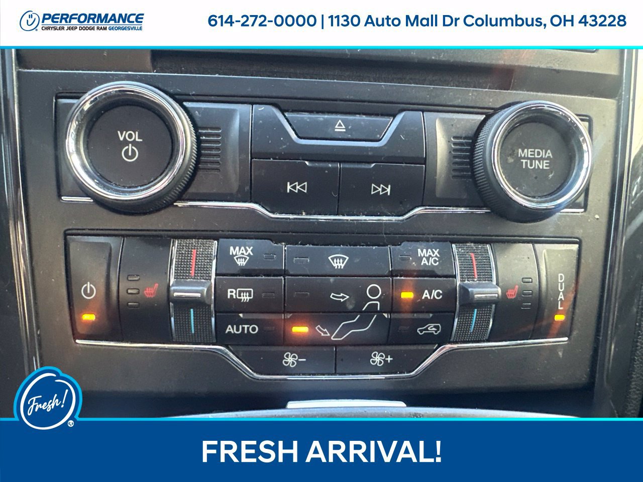 Used 2018 Ford Explorer XLT w/ Equipment Group 202A FWD image 21