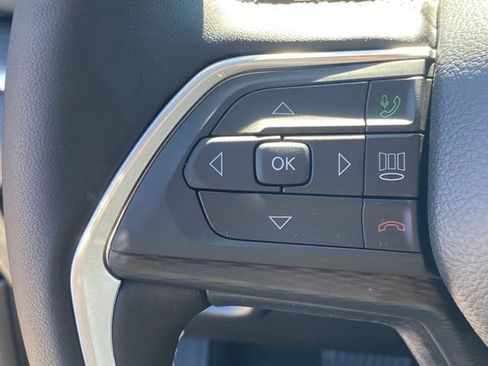 New 2025 Jeep Grand Cherokee L Laredo w/ Luxury Tech Group I AWD/4WD image 17