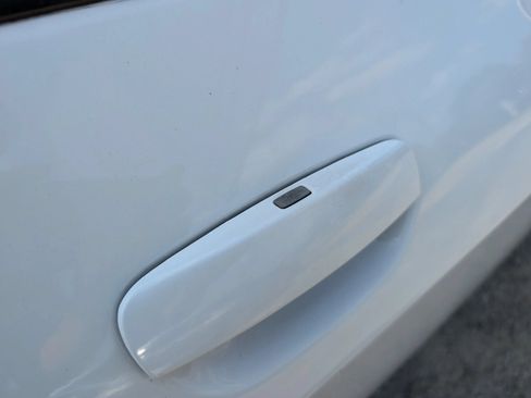 Used 2019 Dodge Challenger SXT RWD image 32